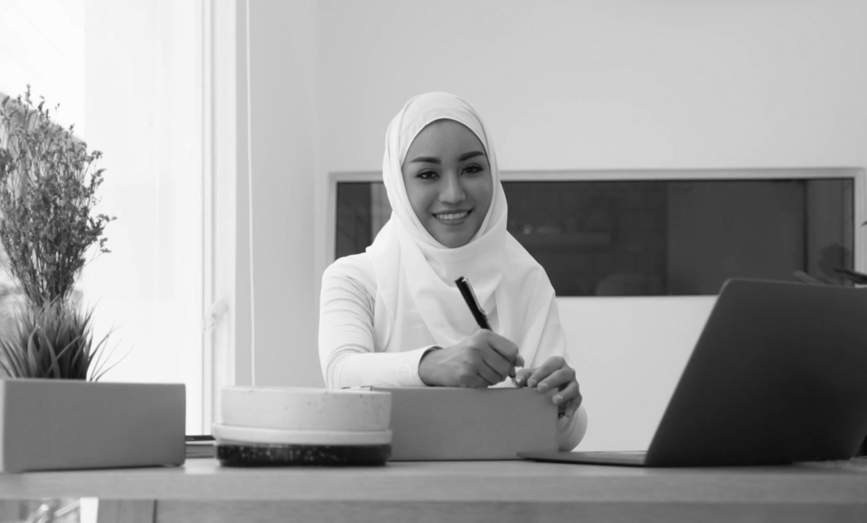 WebDevCloudX learning environment showcasing modern development workspace with multiple coding stations